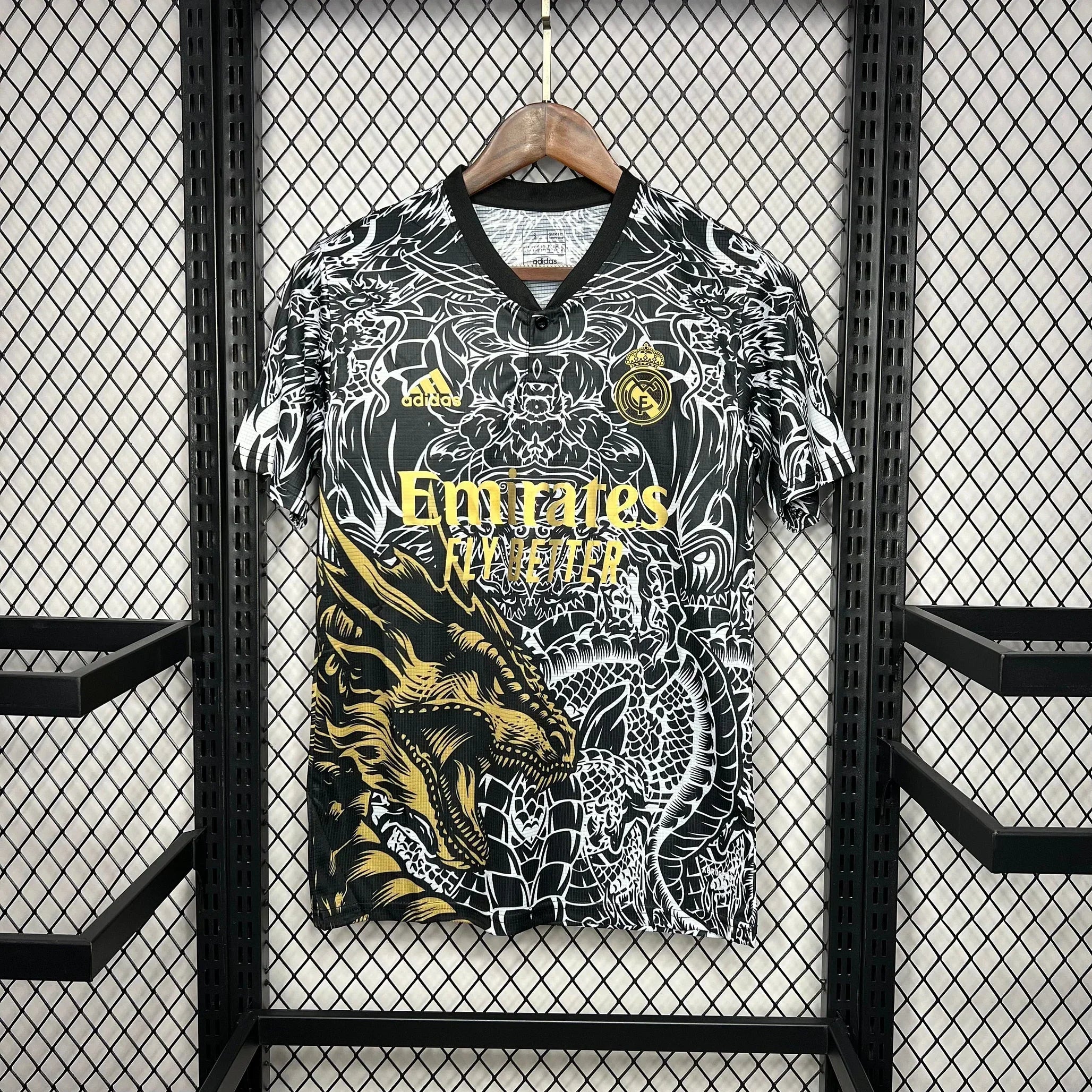 Maillot Real Madrid foot concept 2024 2025